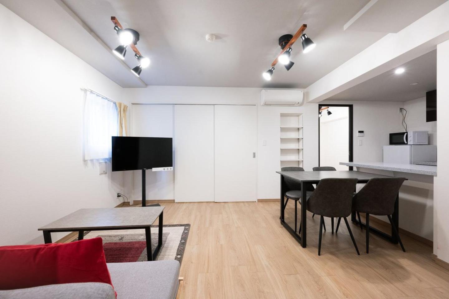 Wellsquareism Ikebukuro East Apartment *