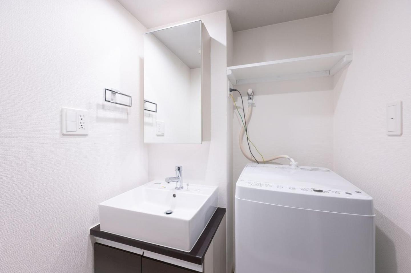 Wellsquareism Ikebukuro East Apartment Tokyo